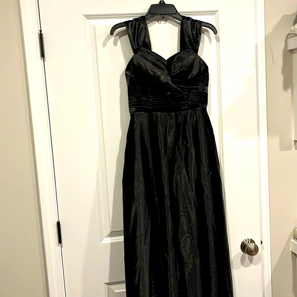 Beautiful black evening dress. Size small